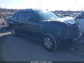  Salvage Chevrolet Avalanche