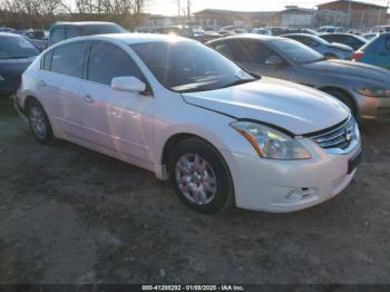  Salvage Nissan Altima