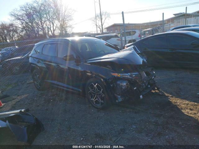  Salvage Hyundai TUCSON