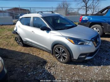  Salvage Nissan Kicks