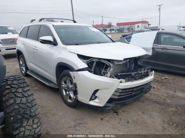  Salvage Toyota Highlander