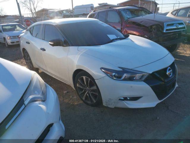  Salvage Nissan Maxima