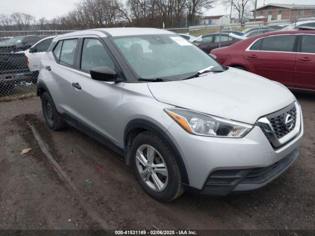  Salvage Nissan Kicks