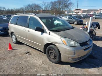  Salvage Toyota Sienna