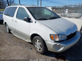  Salvage Toyota Sienna