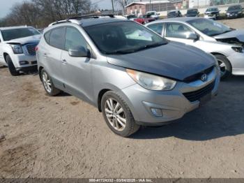  Salvage Hyundai TUCSON