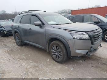  Salvage Nissan Pathfinder