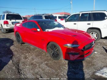  Salvage Ford Mustang