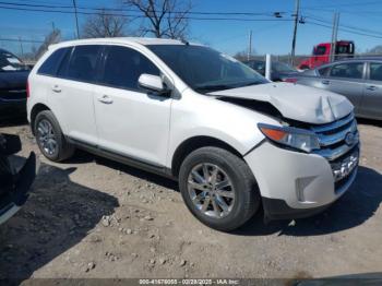  Salvage Ford Edge