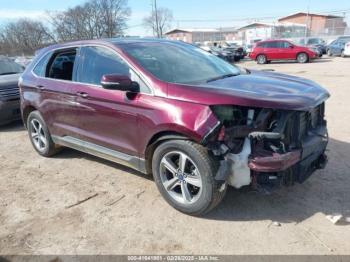  Salvage Ford Edge