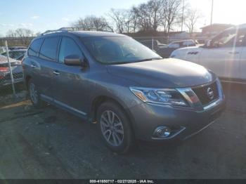  Salvage Nissan Pathfinder