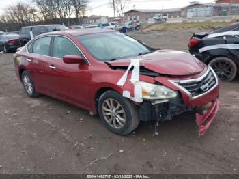  Salvage Nissan Altima