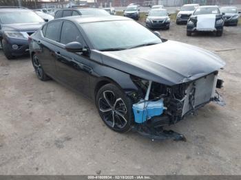  Salvage Nissan Altima