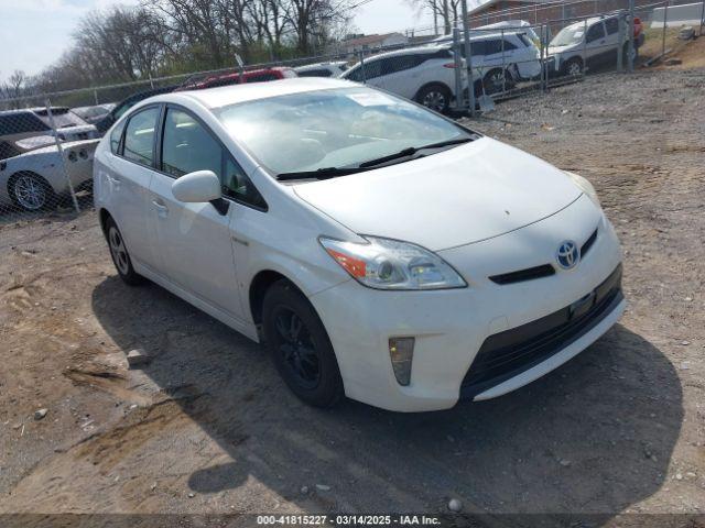  Salvage Toyota Prius