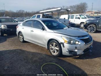  Salvage Nissan Altima