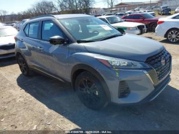  Salvage Nissan Kicks