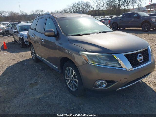  Salvage Nissan Pathfinder