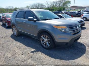  Salvage Ford Explorer
