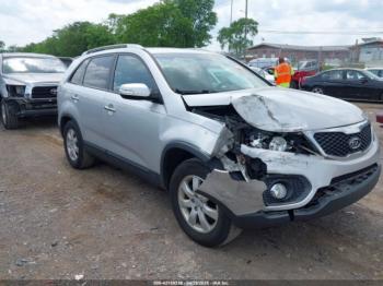  Salvage Kia Sorento