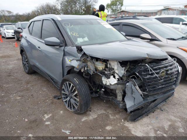  Salvage Nissan Kicks