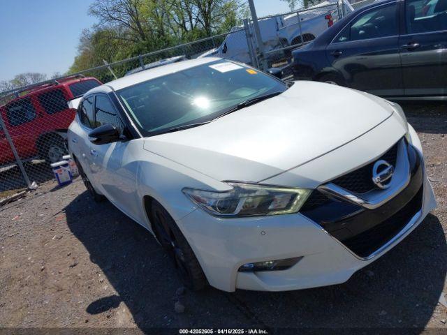  Salvage Nissan Maxima