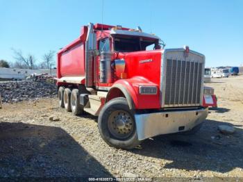  Salvage Kenworth W900