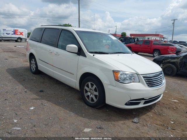  Salvage Chrysler Town & Country