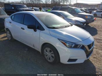  Salvage Nissan Versa