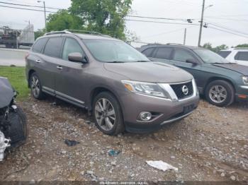  Salvage Nissan Pathfinder