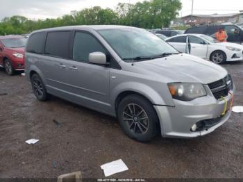  Salvage Dodge Grand Caravan