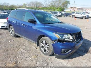  Salvage Nissan Pathfinder