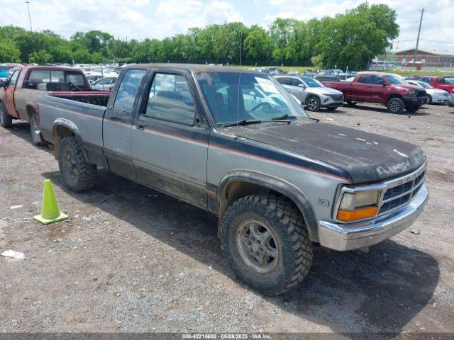  Salvage Dodge Dakota