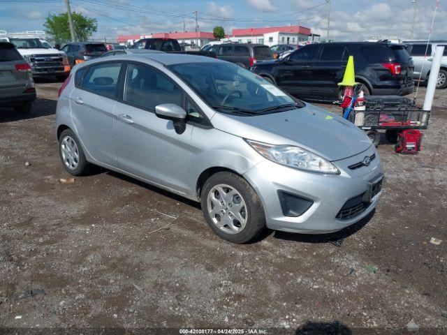  Salvage Ford Fiesta