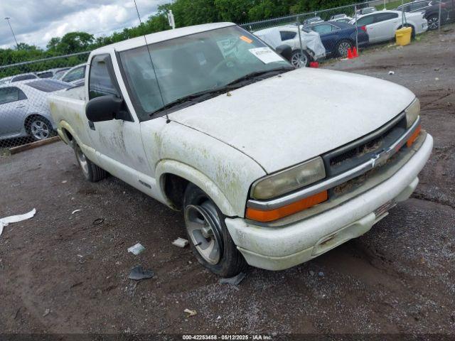  Salvage Chevrolet S-10