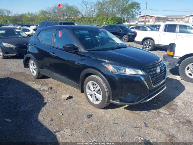  Salvage Nissan Kicks