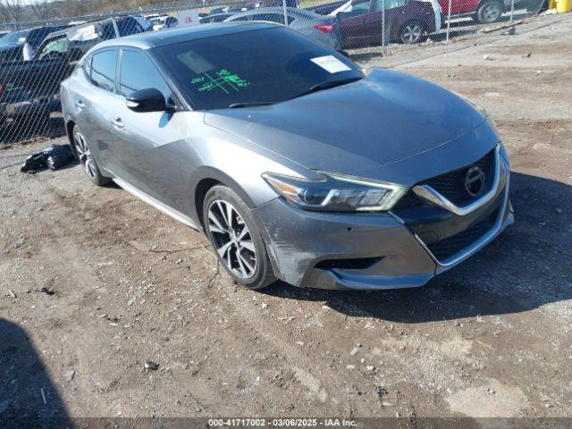  Salvage Nissan Maxima
