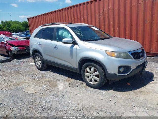  Salvage Kia Sorento