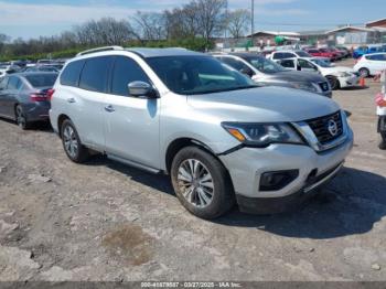  Salvage Nissan Pathfinder