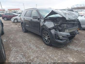  Salvage Ford Explorer