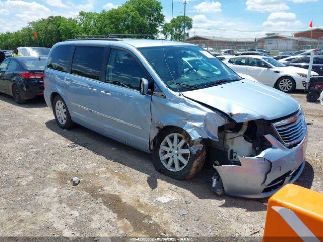  Salvage Chrysler Town & Country