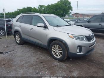  Salvage Kia Sorento