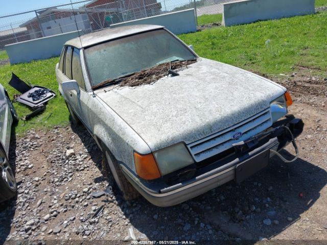  Salvage Ford Escort