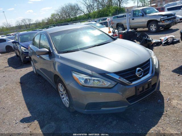  Salvage Nissan Altima
