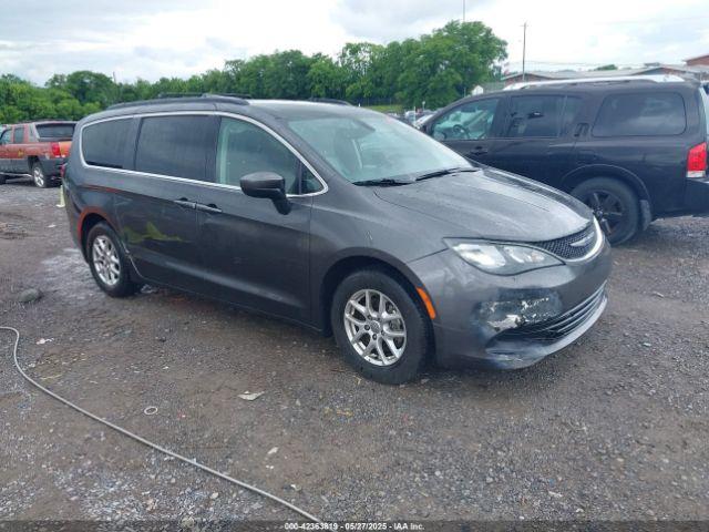  Salvage Chrysler Voyager