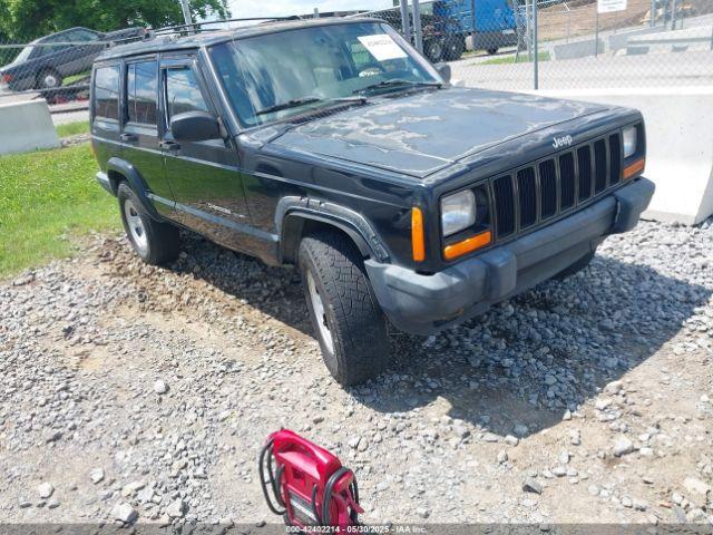  Salvage Jeep Cherokee