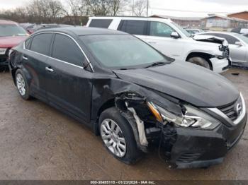  Salvage Nissan Altima