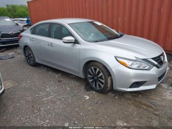  Salvage Nissan Altima