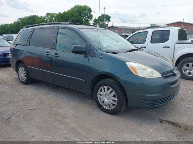  Salvage Toyota Sienna
