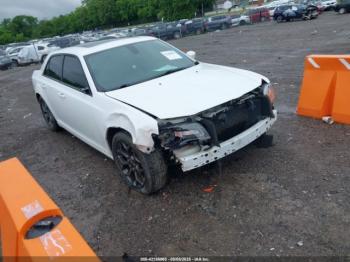  Salvage Chrysler 300