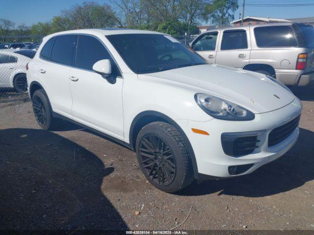  Salvage Porsche Cayenne